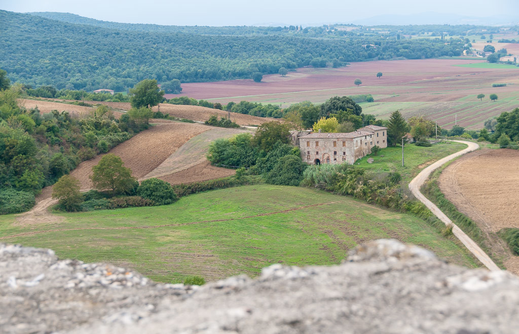 Vista de Monteriggioni na Toscana, Itália