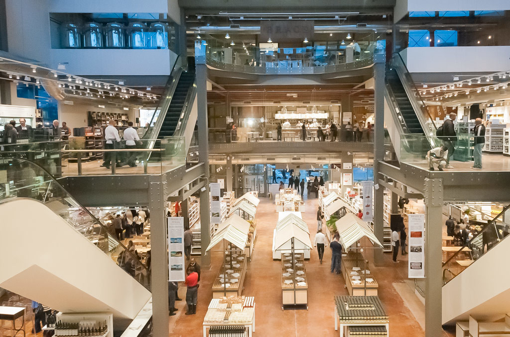 O Empório Eataly abre as portas dia 19 de maio de 2015 em São Paulo.