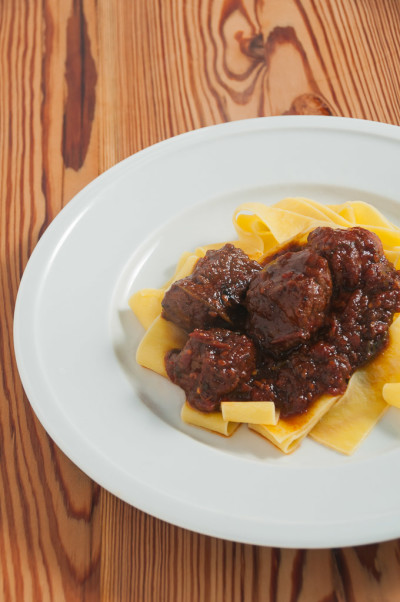 Receita de Ragu de maminha, linguiça e bacon com pappardelle | Cozinha do João