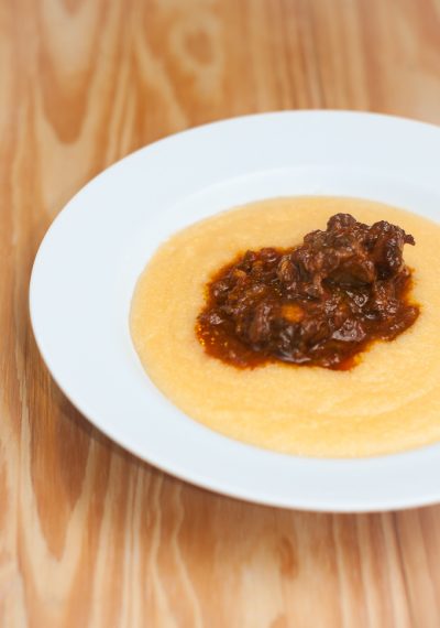 Receita de Rabada com polenta | Cozinha do João