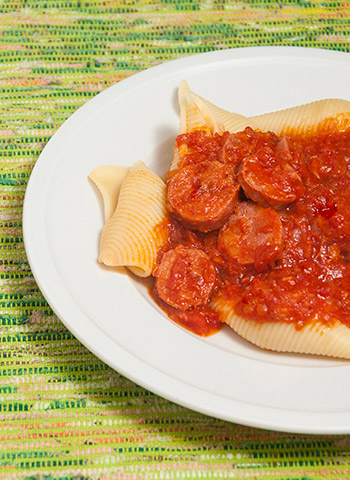 Receita Conchiglione ao sugo com linguiça e vinho branco | Cozinha do João