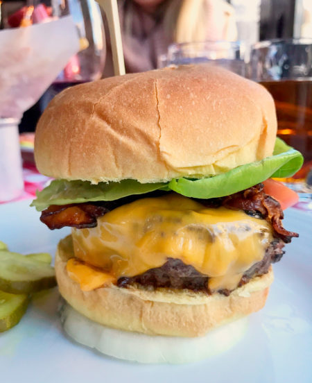 Burguer do PJ Clarke's nas dicas de viagem para Nova York | Cozinha do João
