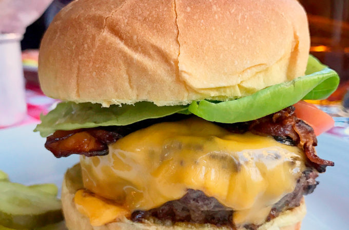 Burguer do PJ Clarke's nas dicas de viagem para Nova York | Cozinha do João