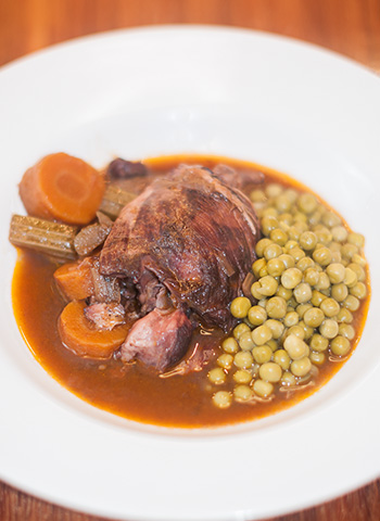 Receita francesa: Coq au Vin, que é o galo ao vinho tinto | Cozinha do João