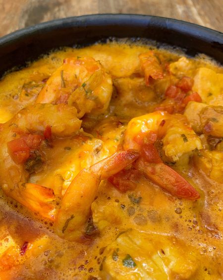 Moqueca em Viagem para Itacaré, Bahia, Brasil | Cozinha do João