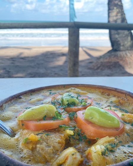 Moqueca em Viagem para Itacaré, Bahia, Brasil | Cozinha do João
